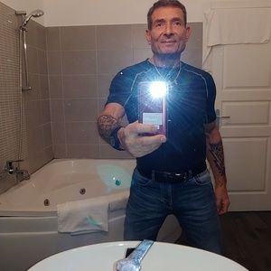 Meet your Posher, Philip